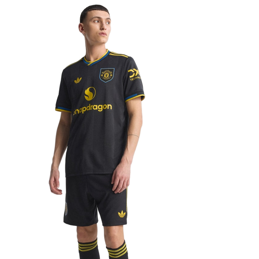 adidas Cunha Men's Manchester United Authentic Third Jersey 25/26 w/ NRFR + EPL Patches (Black)