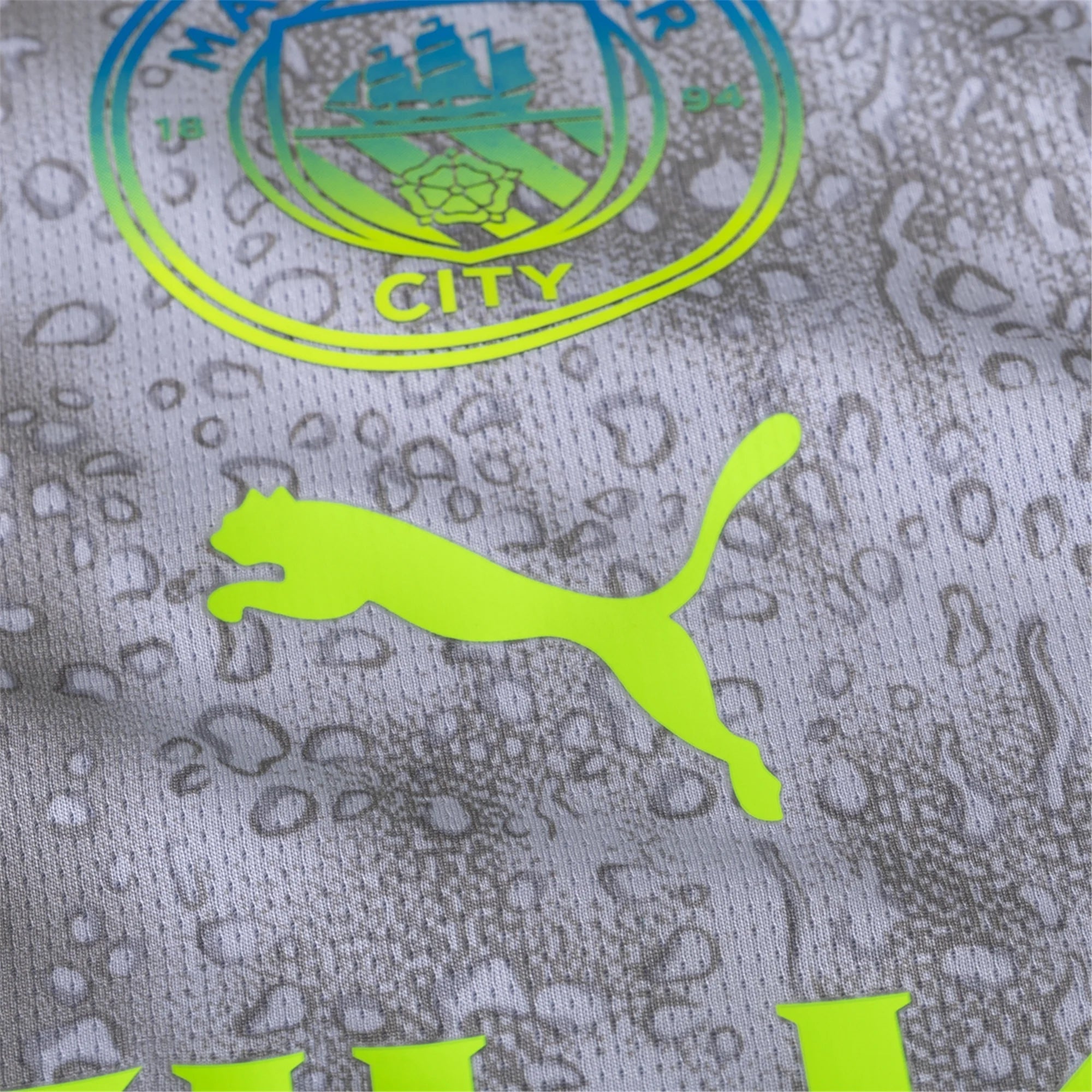 Puma Men's Manchester City Akanji Third Jersey w/ EPL + No Room For Racism Patches 25/26 (Cool Weather/Pro Green)